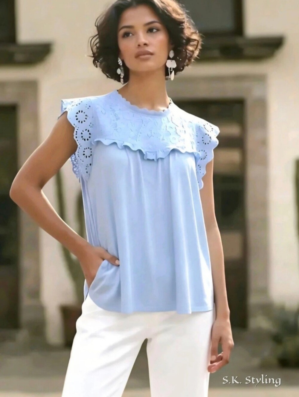 LC Lauren Conrad Flutter Knit Top XL/XXL Light Blue Scalloped Eyelet Lace Blouse